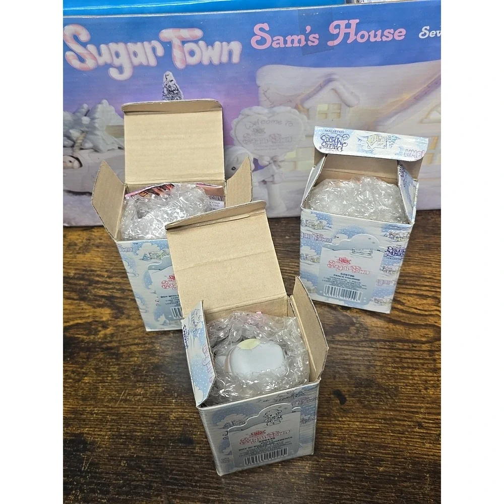 Precious Moments Sugar Town Sams House Lighted Christmas House Collectible 7 Pc
